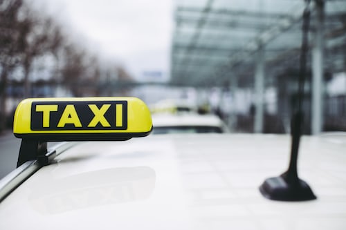 Les droits et devoirs des chauffeurs et clients de taxi